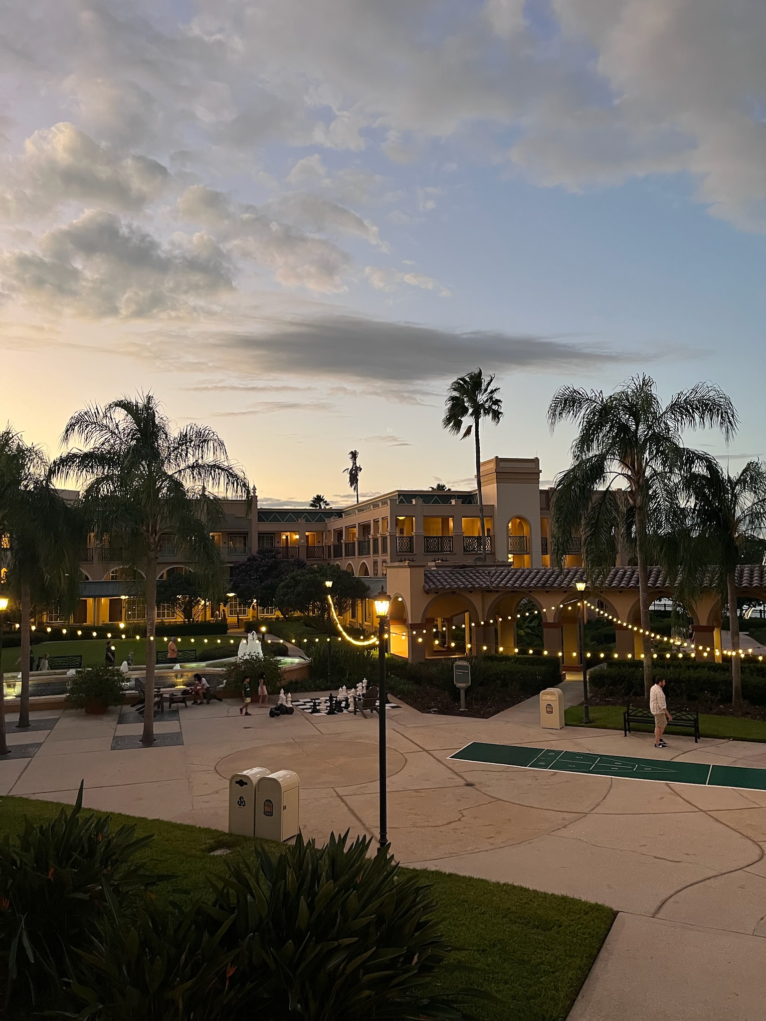 Discover 5 Reasons to Love Disney Moderate Resorts