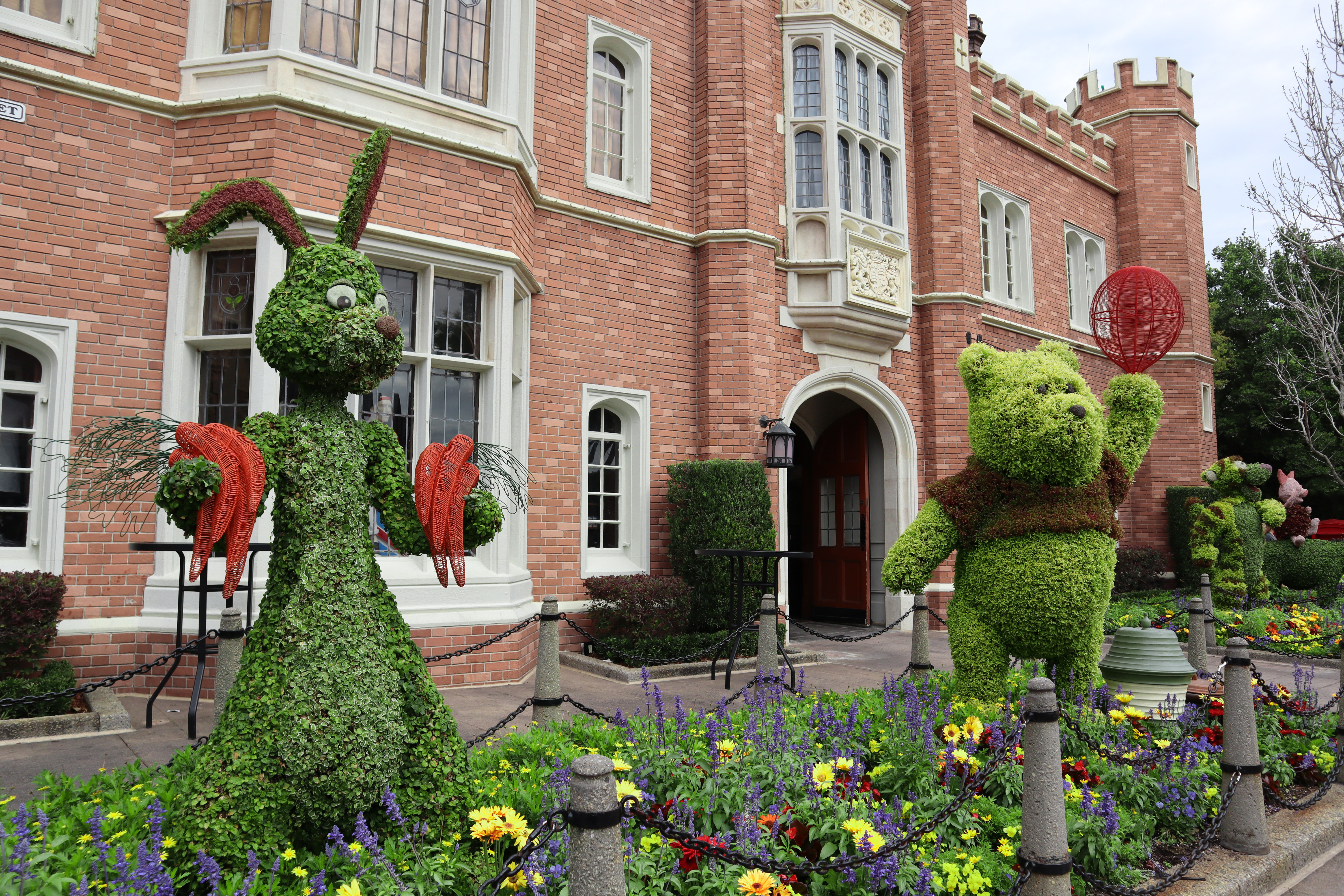 Not-So-Common Park Bag Items for Your Visit to the EPCOT International Flower & Garden Festival
